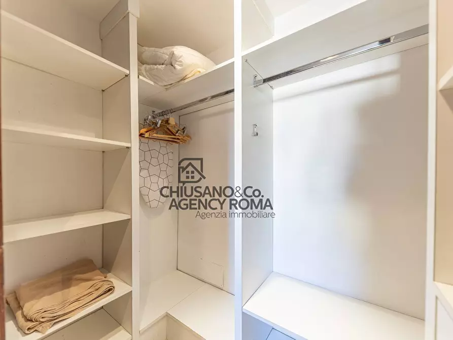 Immagine 11 di Appartamento in vendita  in Via Costa dei Magnoli 19 a Firenze