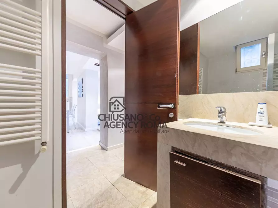 Immagine 22 di Appartamento in vendita  in Via Costa dei Magnoli 19 a Firenze