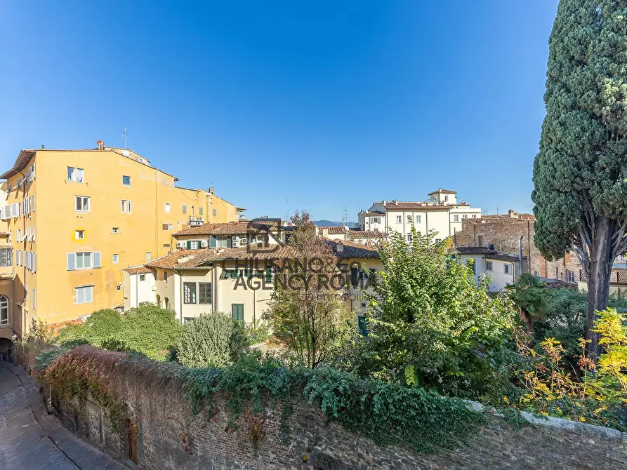 Immagine 30 di Appartamento in vendita  in Via Costa dei Magnoli 19 a Firenze