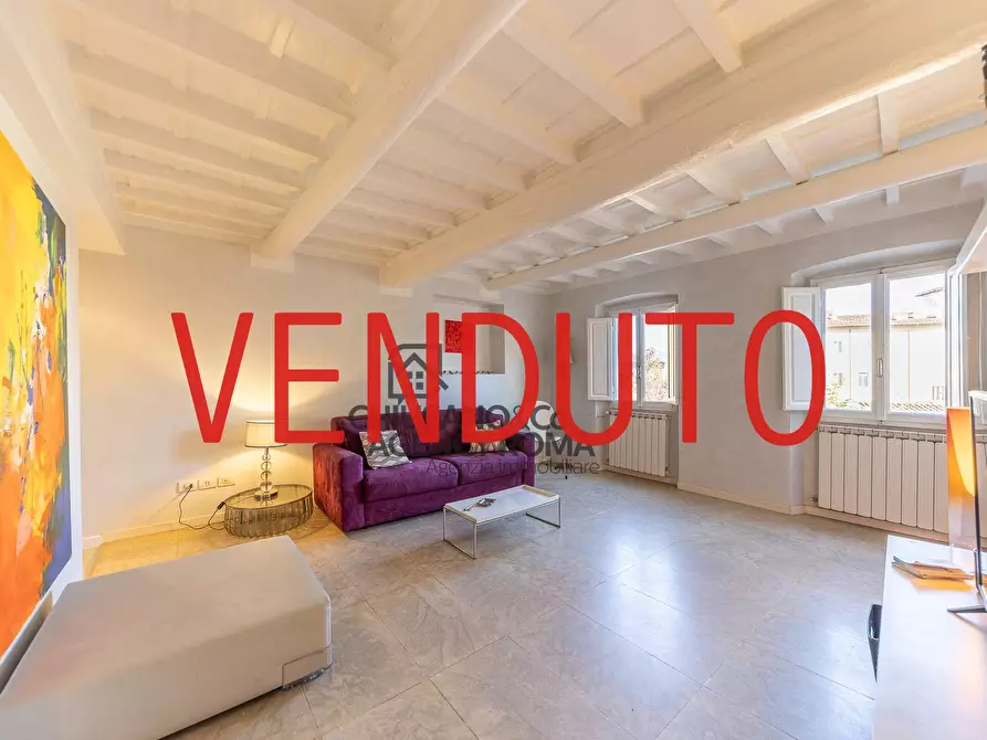Immagine 1 di Appartamento in vendita  in Via Costa dei Magnoli 19 a Firenze