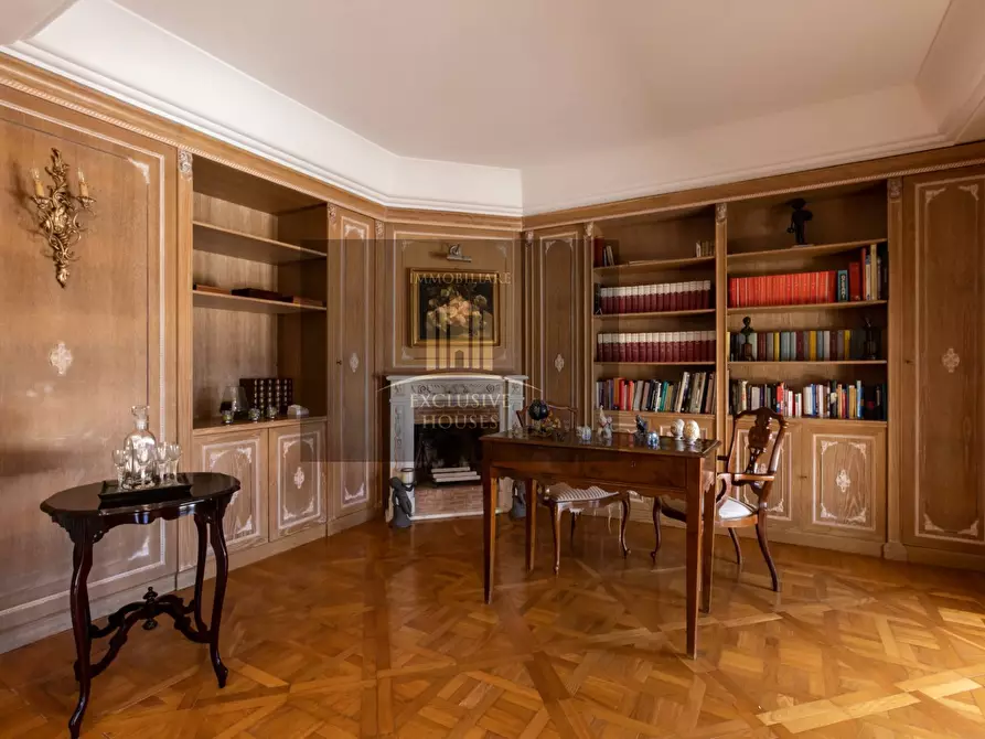 Immagine 25 di Villa in vendita  a Messina