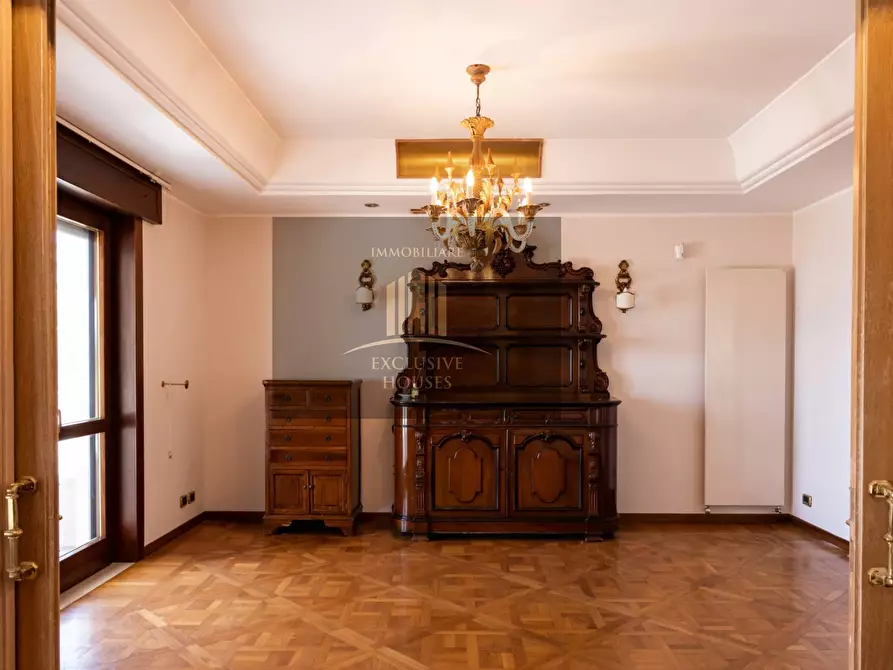 Immagine 30 di Villa in vendita  a Messina