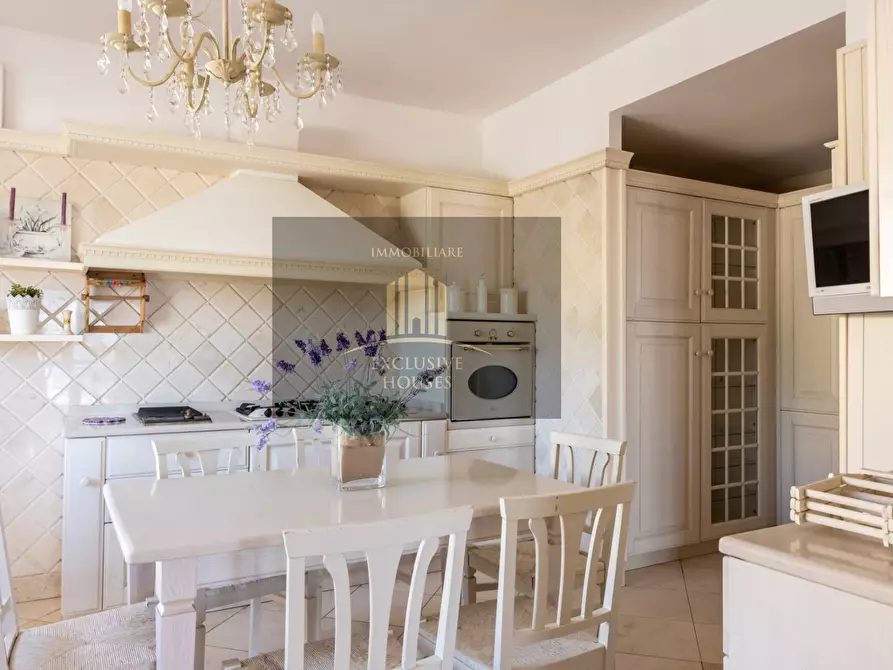 Immagine 33 di Villa in vendita  a Messina