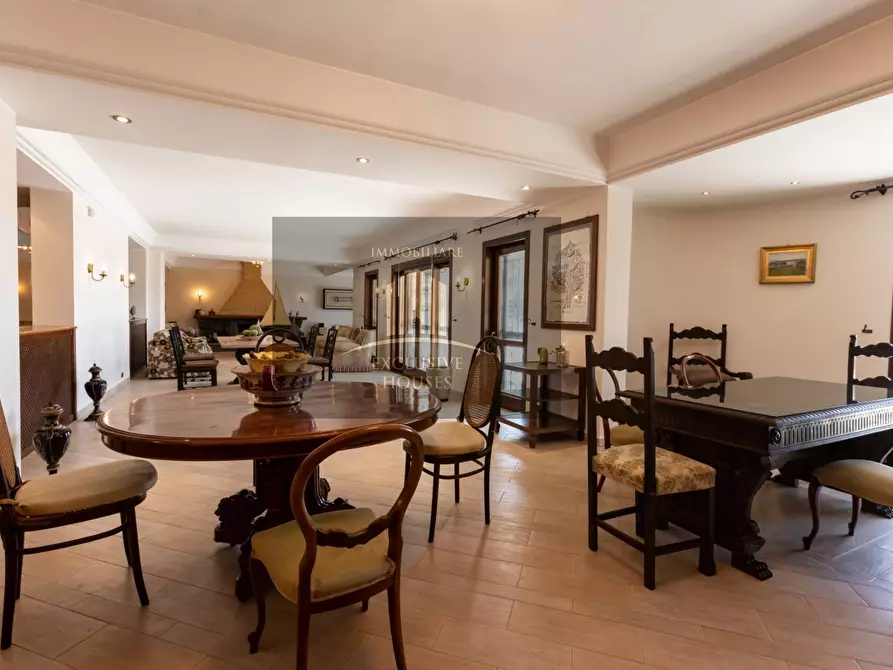 Immagine 48 di Villa in vendita  a Messina