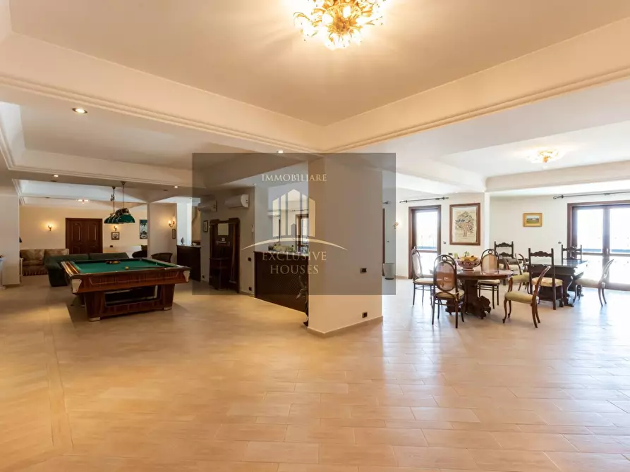 Immagine 52 di Villa in vendita  a Messina