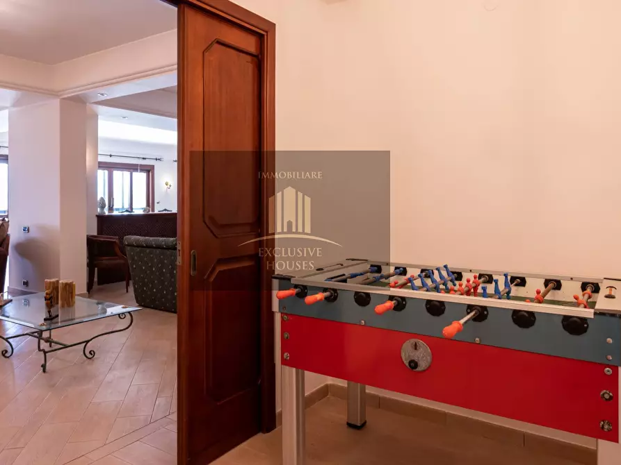 Immagine 57 di Villa in vendita  a Messina