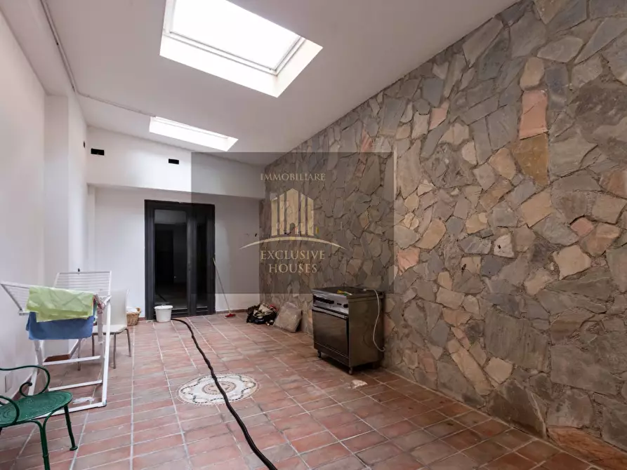 Immagine 74 di Villa in vendita  a Messina