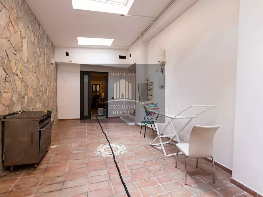 Immagine 75 di Villa in vendita  a Messina