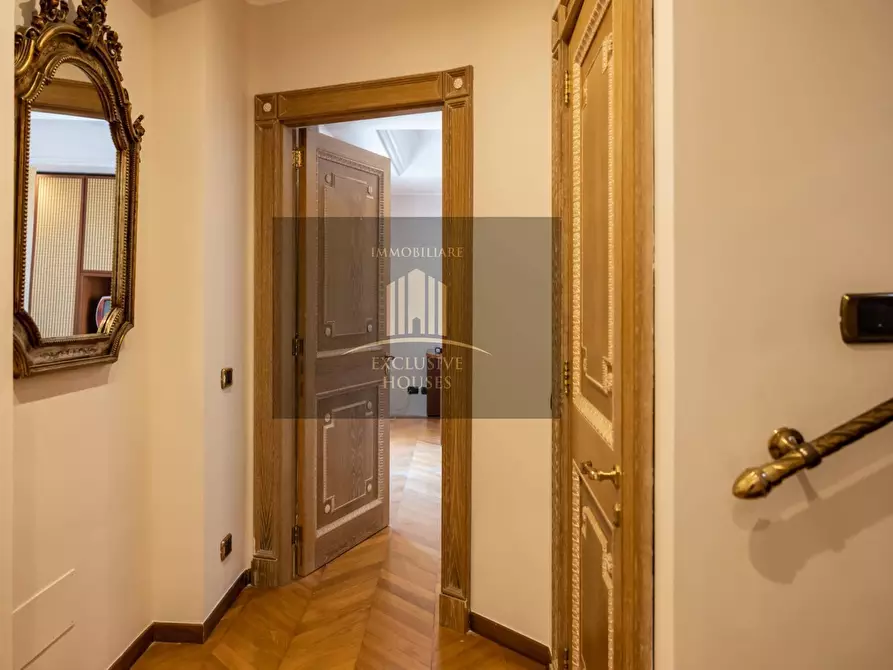 Immagine 76 di Villa in vendita  a Messina