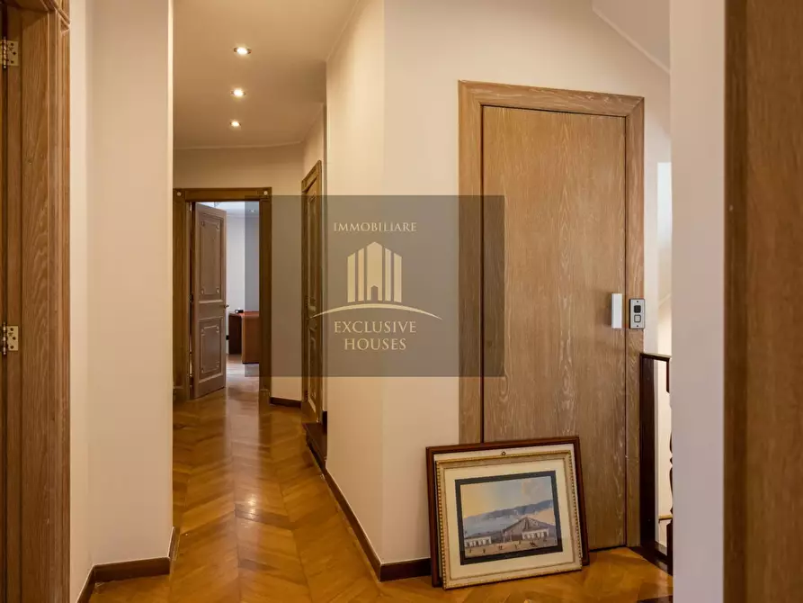 Immagine 78 di Villa in vendita  a Messina