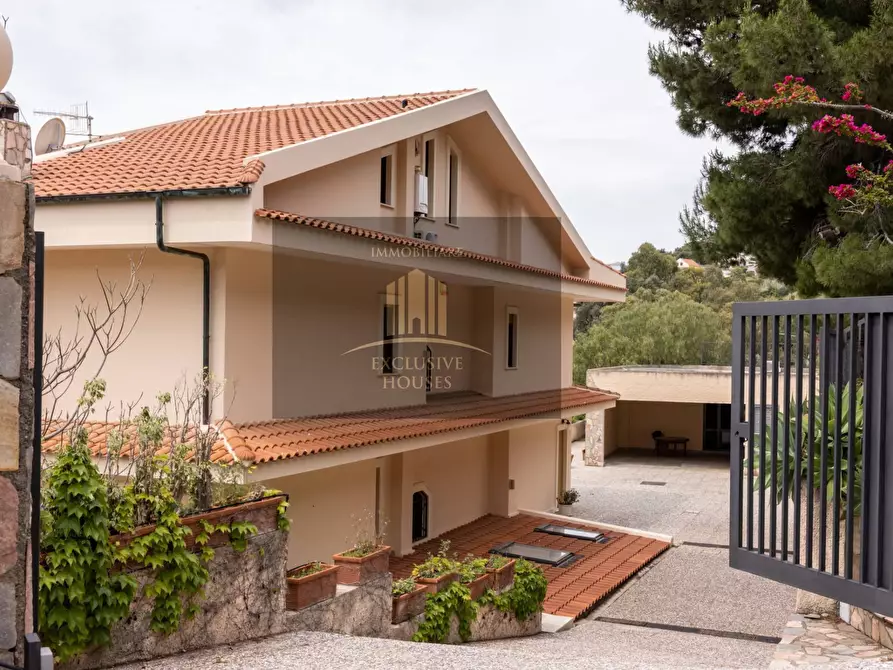 Immagine 5 di Villa in affitto  a Messina