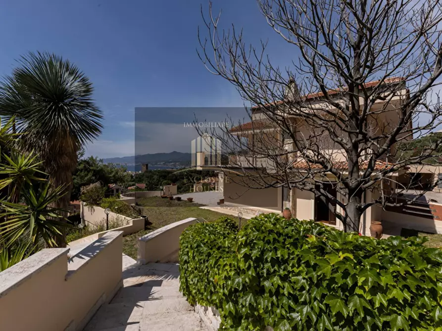 Immagine 6 di Villa in affitto  a Messina