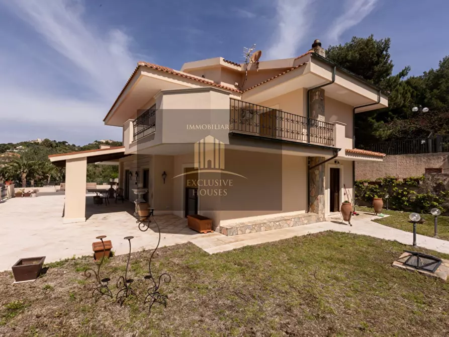 Immagine 10 di Villa in affitto  a Messina