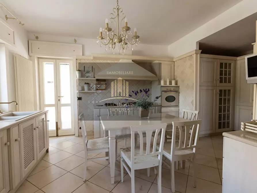 Immagine 35 di Villa in affitto  a Messina