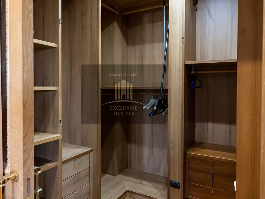 Immagine 86 di Villa in affitto  a Messina