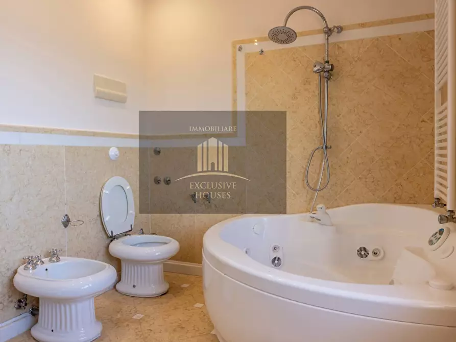 Immagine 89 di Villa in affitto  a Messina