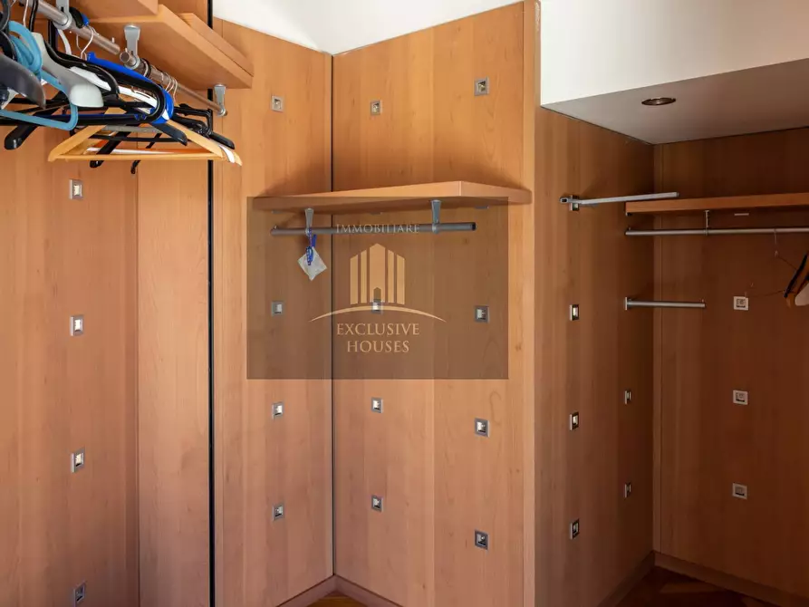 Immagine 112 di Villa in affitto  a Messina