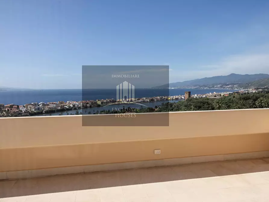 Immagine 115 di Villa in affitto  a Messina