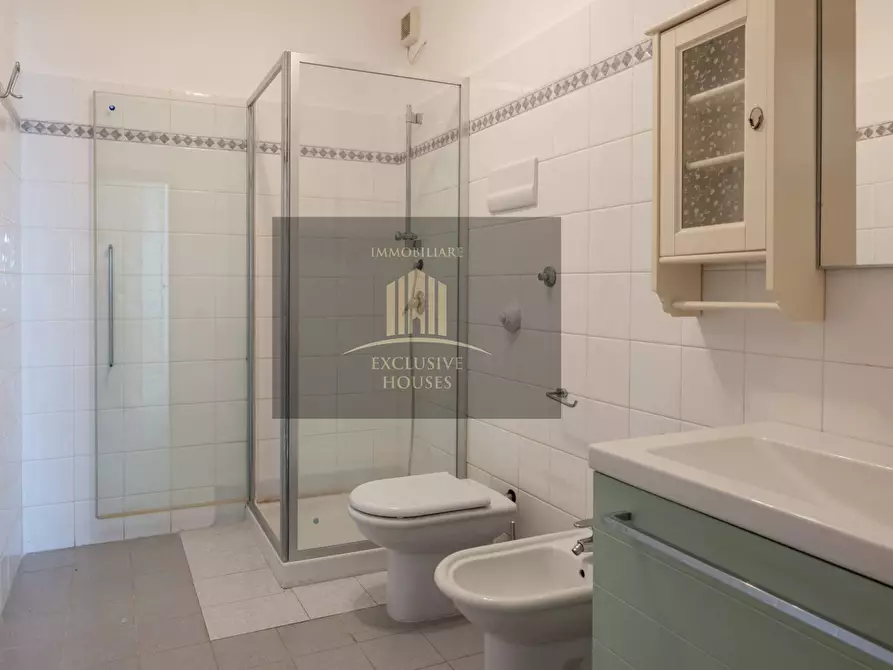 Immagine 126 di Villa in affitto  a Messina