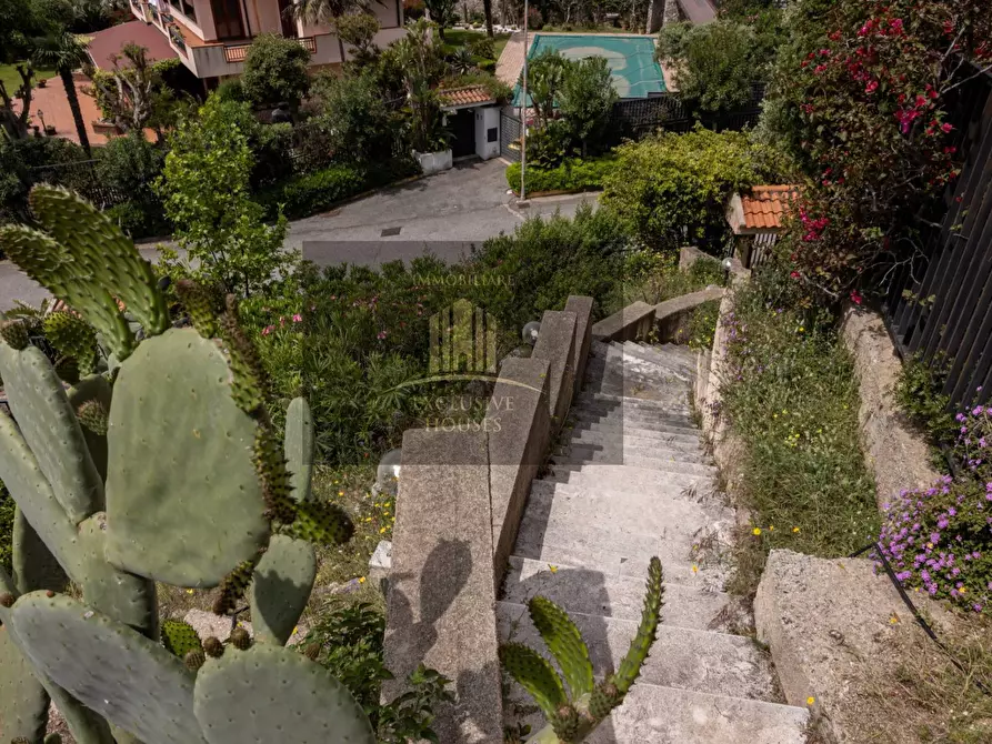 Immagine 134 di Villa in affitto  a Messina