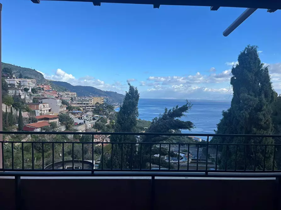 Immagine 1 di Appartamento in affitto  in Via Fontana Vecchia 9 a Taormina