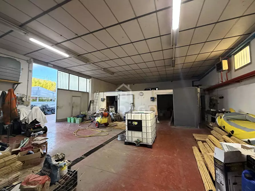 Immagine 4 di Capannone industriale in vendita  in Via giovanni amendola a Marliana