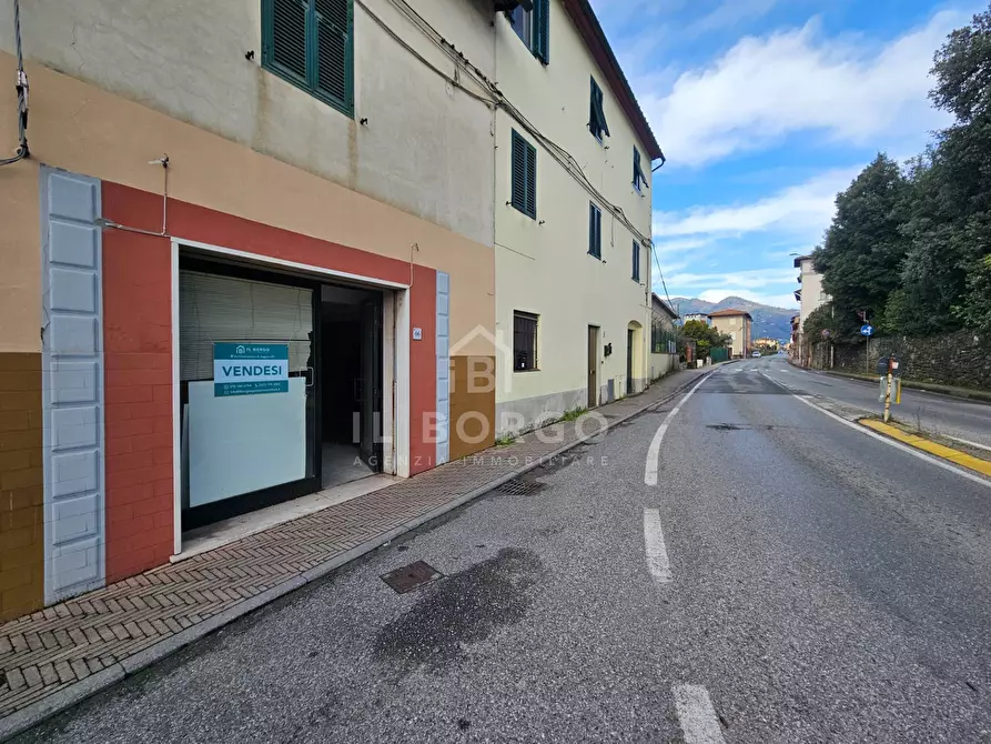 Immagine 9 di Negozio in vendita  in Via Lucchese 66 a Marliana
