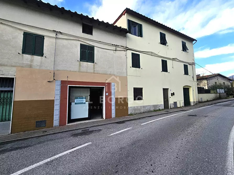 Immagine 2 di Negozio in vendita  in Via Lucchese 66 a Marliana