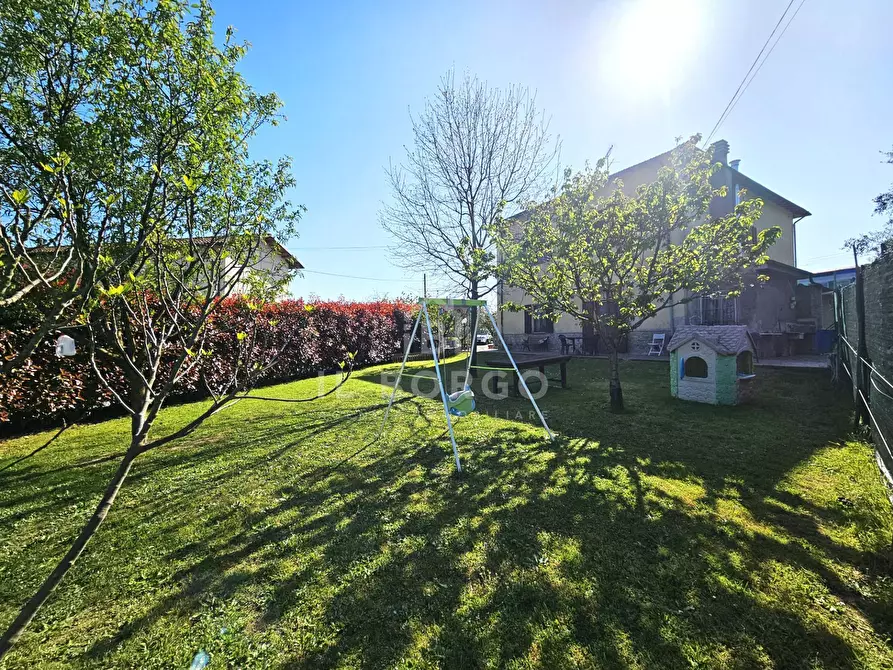 Immagine 1 di Casa indipendente in vendita  in via zei 3 a Pescia