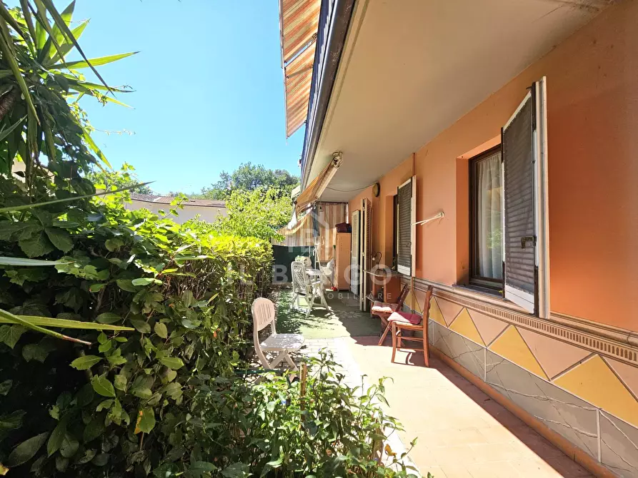 Immagine 15 di Appartamento in vendita  in via lungo fiume 21 a Pescia