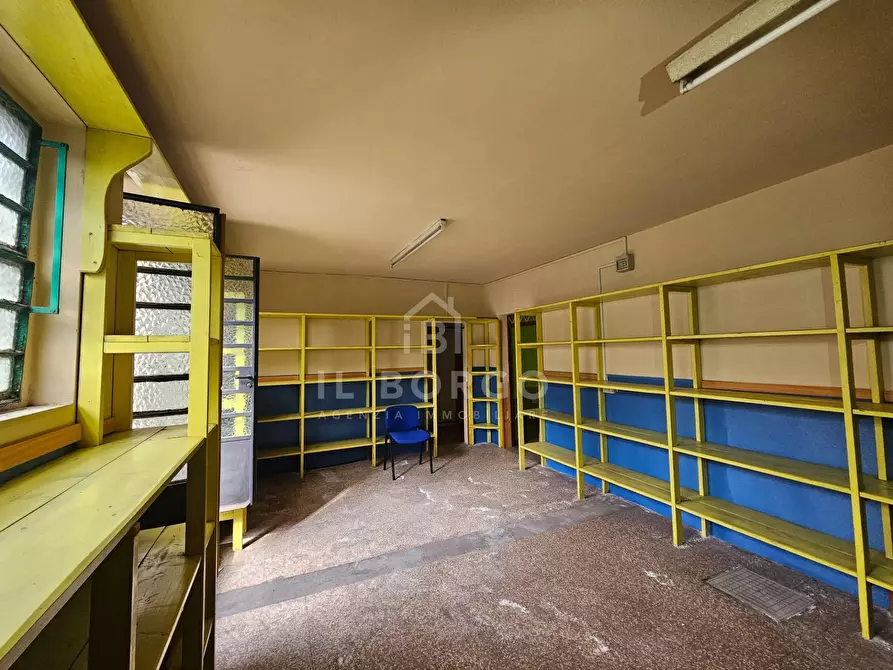 Immagine 7 di Negozio in affitto  in Via provinciale lucchese 304 a Marliana