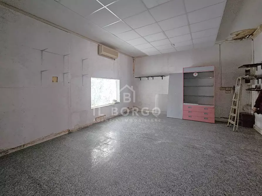 Immagine 4 di Negozio in vendita  in Via Cavour 11/A a Chiesina Uzzanese