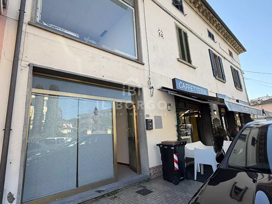 Immagine 12 di Negozio in affitto  in Via I Maggio 271 a Marliana