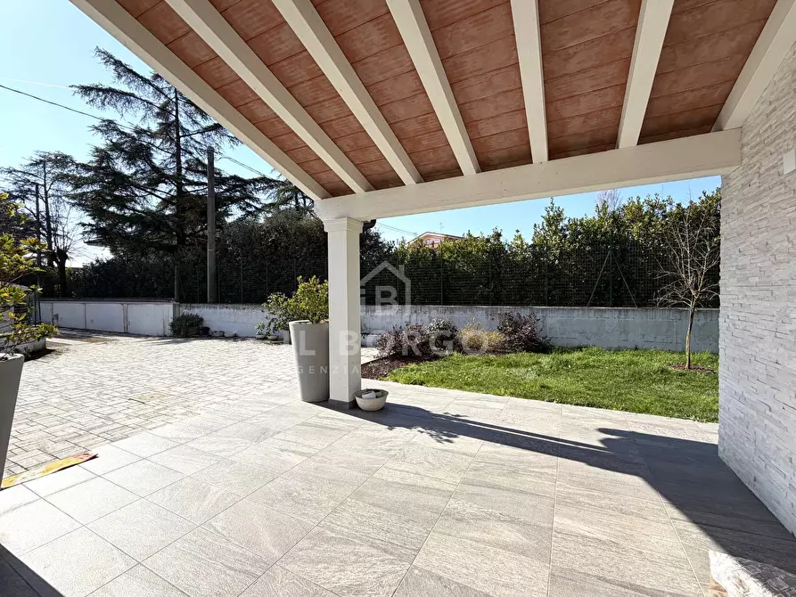 Immagine 5 di Villa in vendita  in Via Pietro Linari a Buggiano