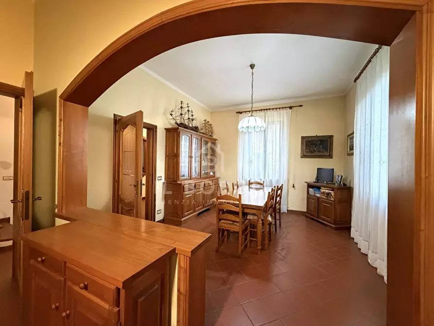 Immagine 15 di Villa in vendita  in Via Giovanni Amendola 12 a Pescia