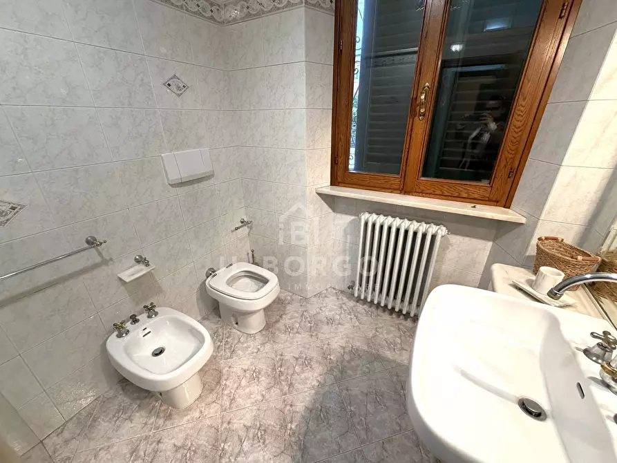 Immagine 21 di Villa in vendita  in Via Giovanni Amendola 12 a Pescia