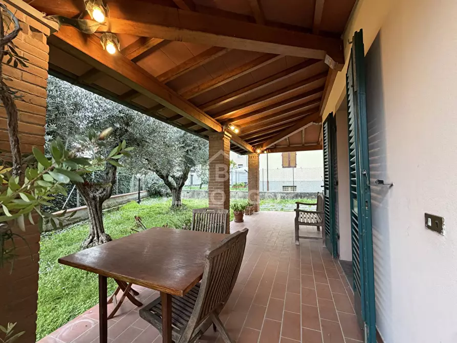 Immagine 20 di Villa in vendita  in Via Giovanni Amendola 12 a Pescia