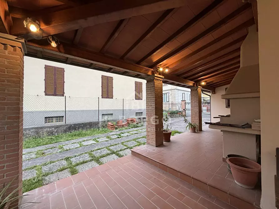 Immagine 41 di Villa in vendita  in Via Giovanni Amendola 12 a Pescia