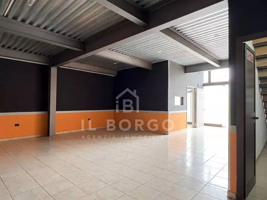 Immagine 4 di Negozio in vendita  in Via Provinciale Lucchese a Buggiano