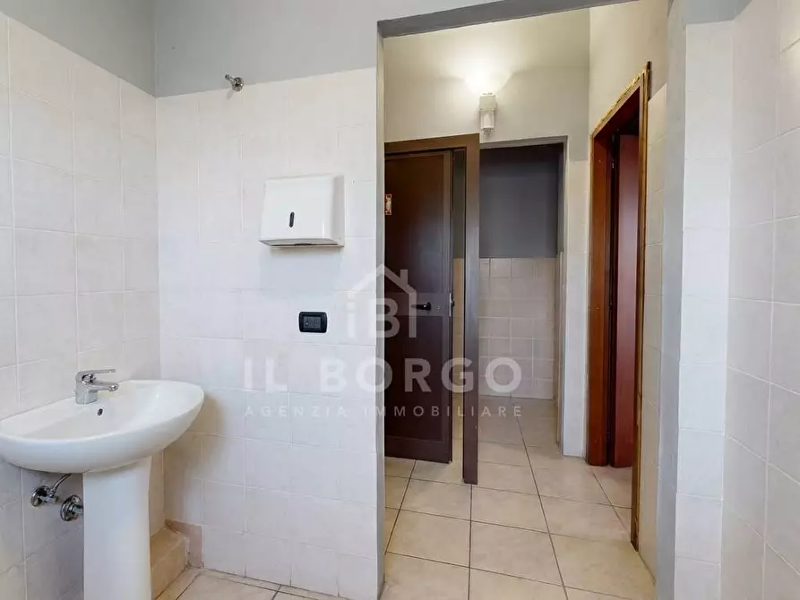 Immagine 15 di Negozio in vendita  in Via Provinciale Lucchese a Buggiano