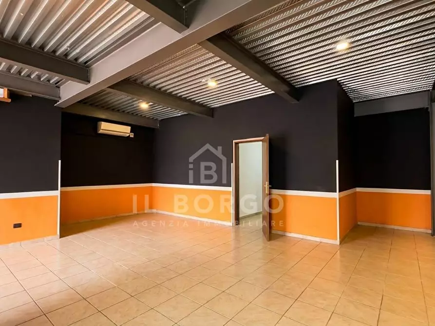 Immagine 2 di Negozio in vendita  in Via Provinciale Lucchese a Buggiano