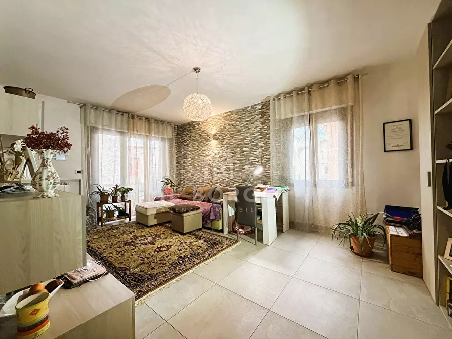 Immagine 1 di Appartamento in vendita  in Via Giovanni Pascolo a Montecatini Terme