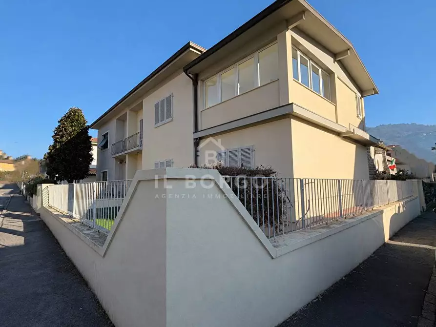 Immagine 1 di Casa indipendente in vendita  in Via Ferdinando Martini a Pescia