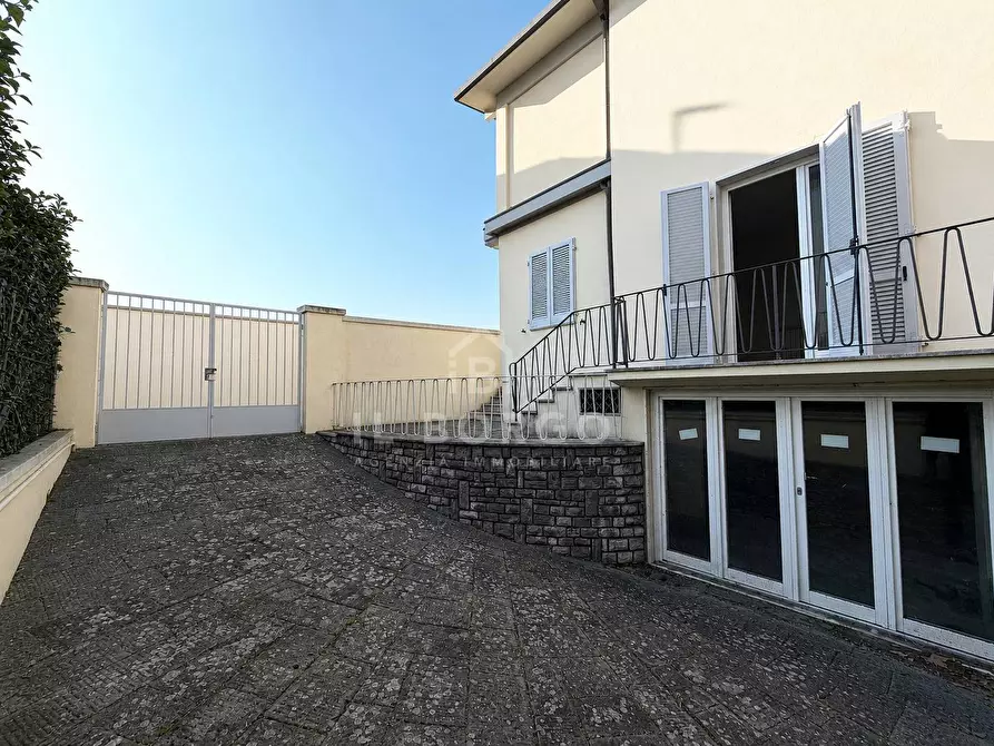 Immagine 3 di Casa indipendente in vendita  in Via Ferdinando Martini a Pescia