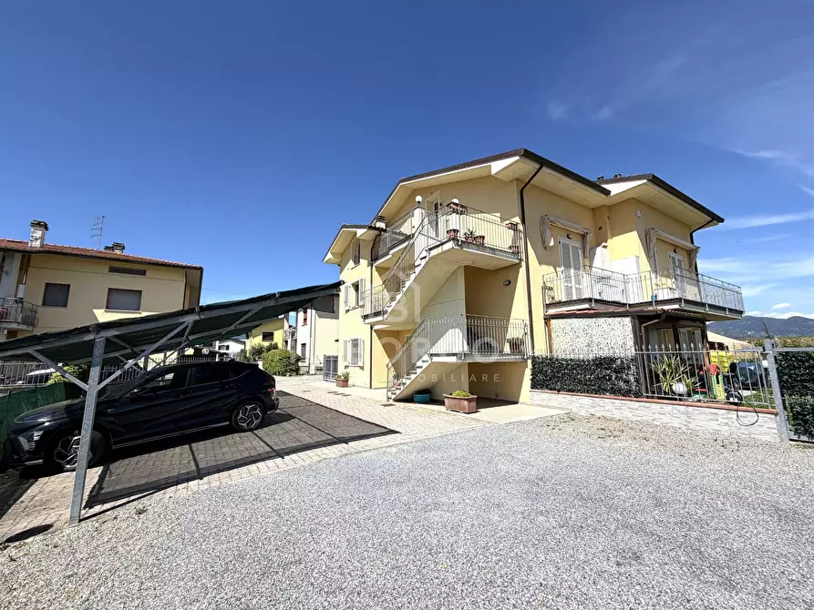 Immagine 4 di Appartamento in vendita  in Via Comunale Romana 11/A a Pescia