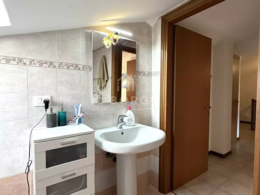Immagine 15 di Appartamento in vendita  in Via Virgilio Panelli 8 a Ponte Buggianese