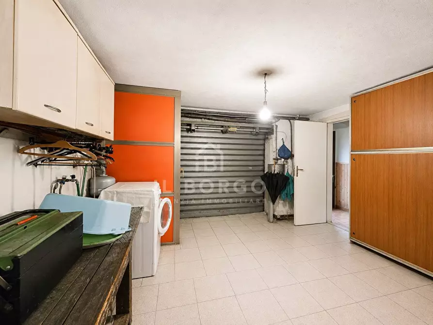 Immagine 26 di Appartamento in vendita  in Via Provinciale Lucchese 221-225 221-225 a Marliana