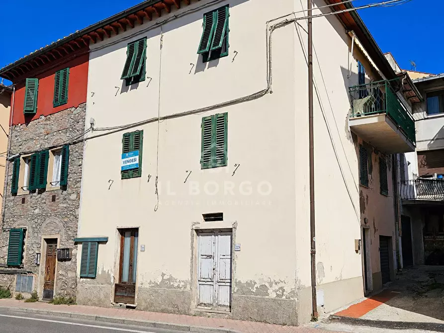 Immagine 3 di Appartamento in vendita  in Via Provinciale Lucchese 221-225 221-225 a Marliana
