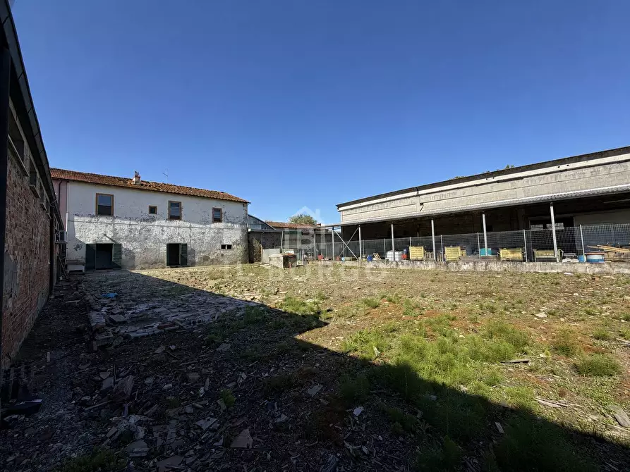 Immagine 26 di Casa indipendente in vendita  in Via Michelangelo 10 a Pescia