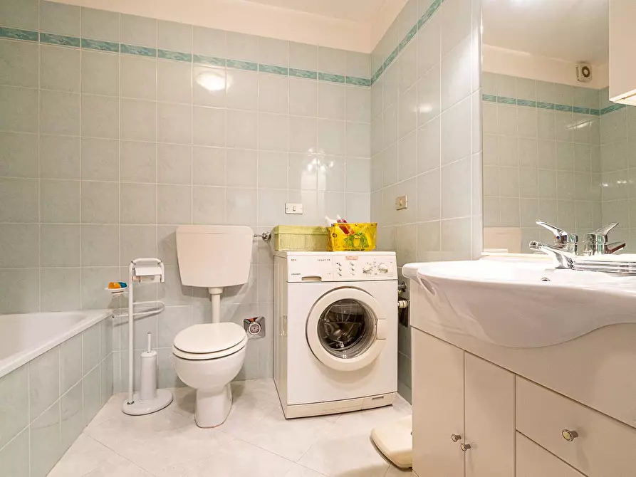 Immagine 22 di Appartamento in vendita  in via Marzabotto 12 a Collegno